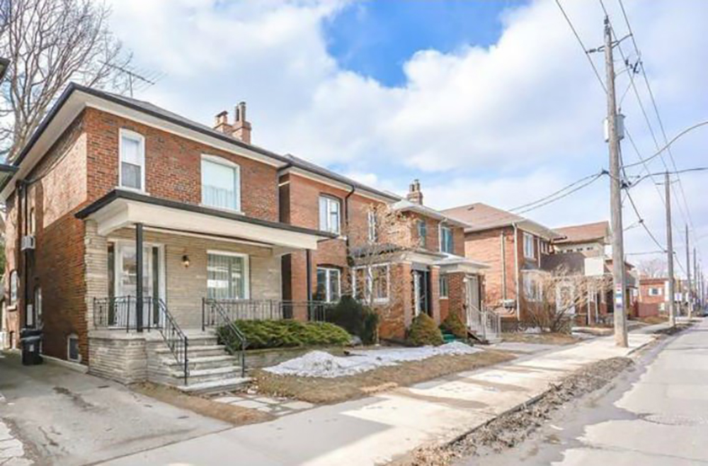 Realtors Discover Incredible Secret Inside This 96YearOld Woman’s